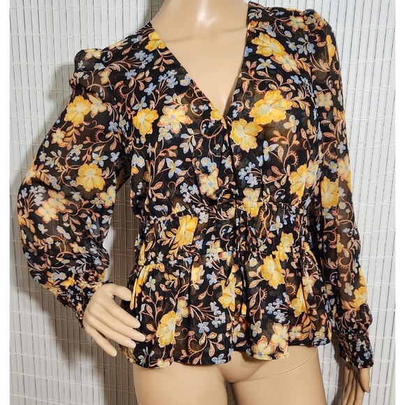 Old Navy long sleeve Blouse Size Medium Floral Print Lightweight - Picture 1 of 11